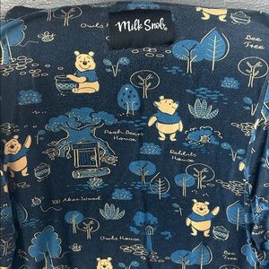 Milk Snob Winnie the Pooh 5 in 1 car seat/nursing cover